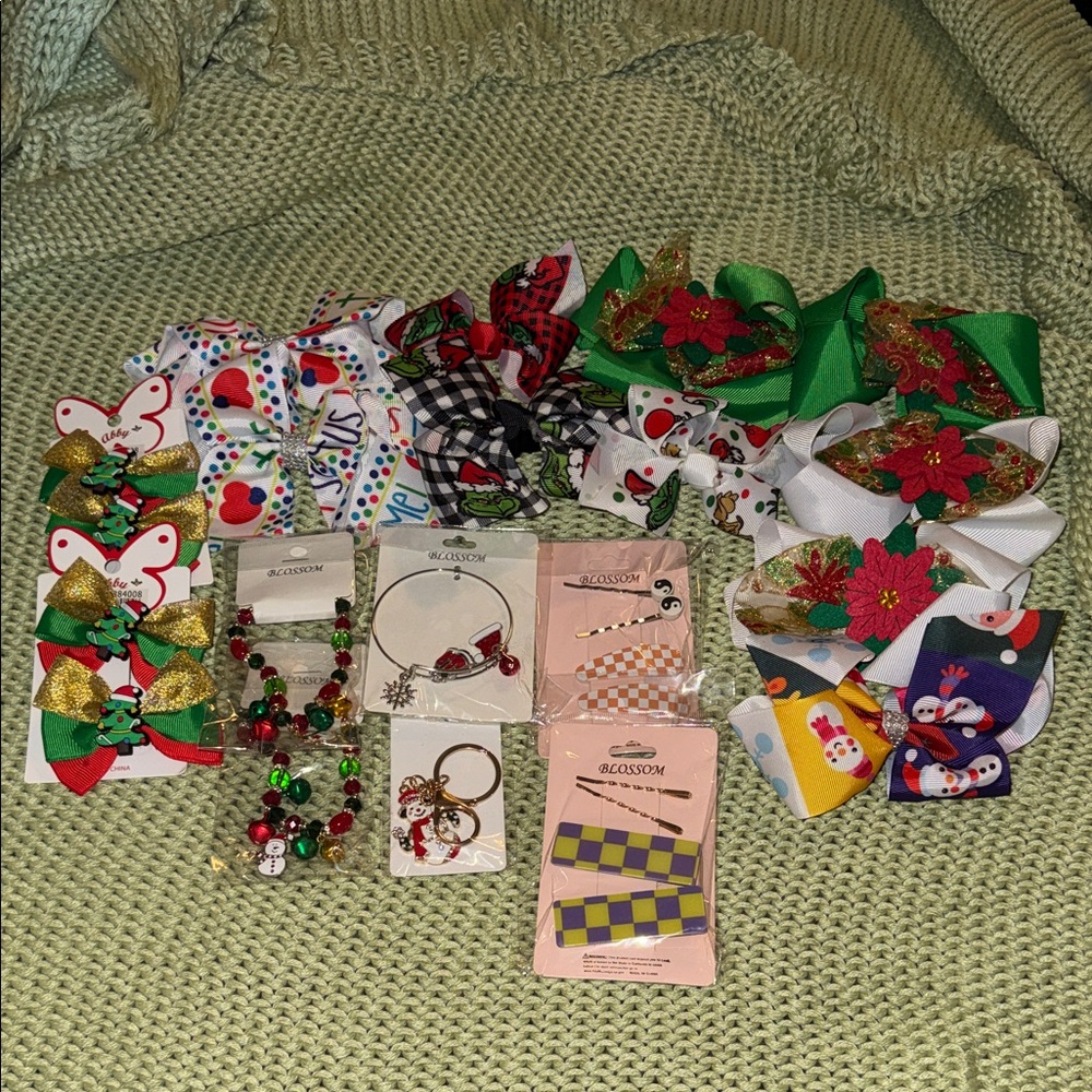Holiday Kids Hair Bow and Accessory Set - Green, Red, White, Gold